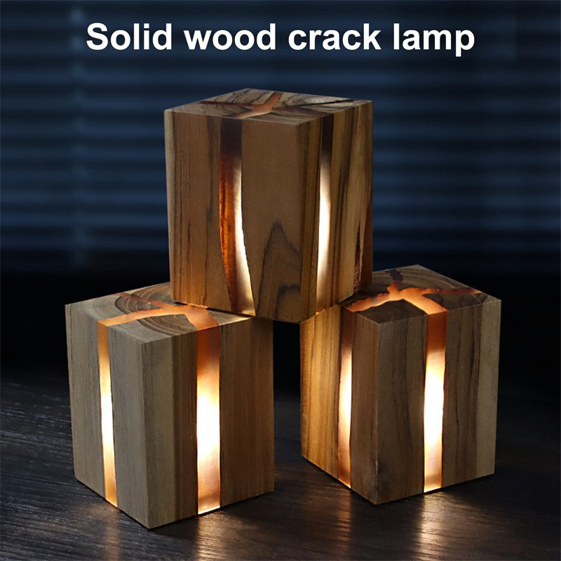 Houten oplaadbare tafellamp van Eriks-shop met warme LED-verlichting en houten basis, ideaal voor sfeervolle verlichting
