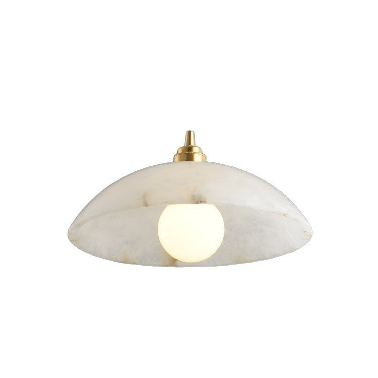 Luxuriöser Marmortisch mit Kronleuchter